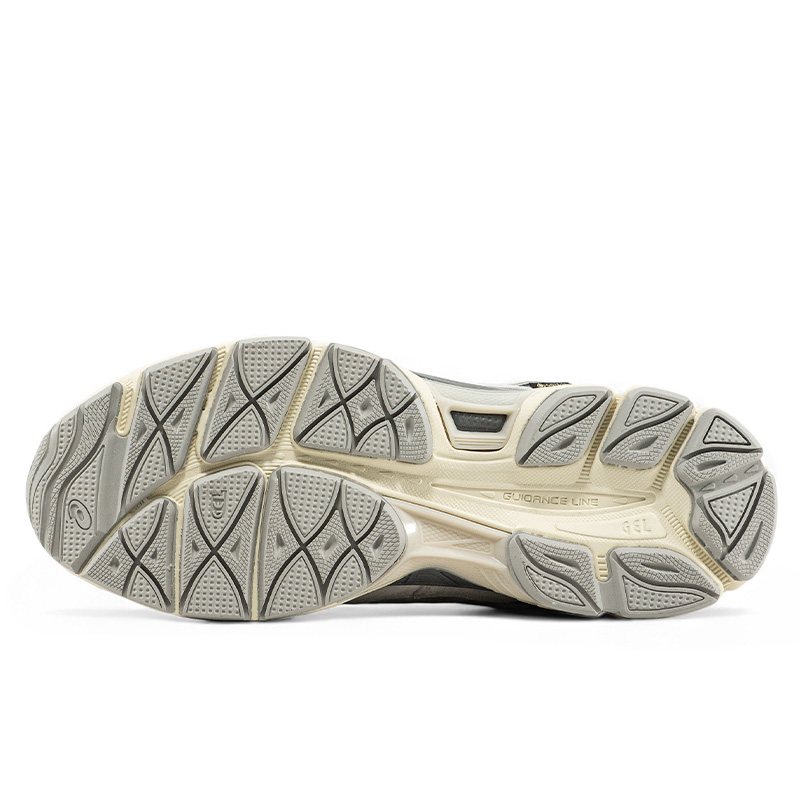 ジェリー Just Keep Swimming: The Solid Grey Pharrell adidas Adistar