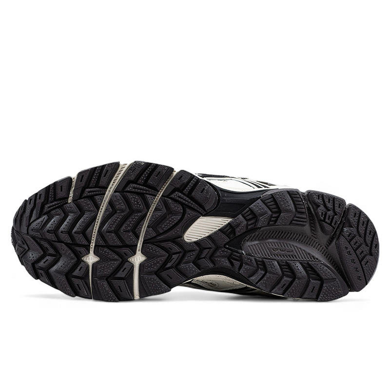 Asics Gel-Kahana 8 White Black 1011B895-200 S-2354395 оригінал